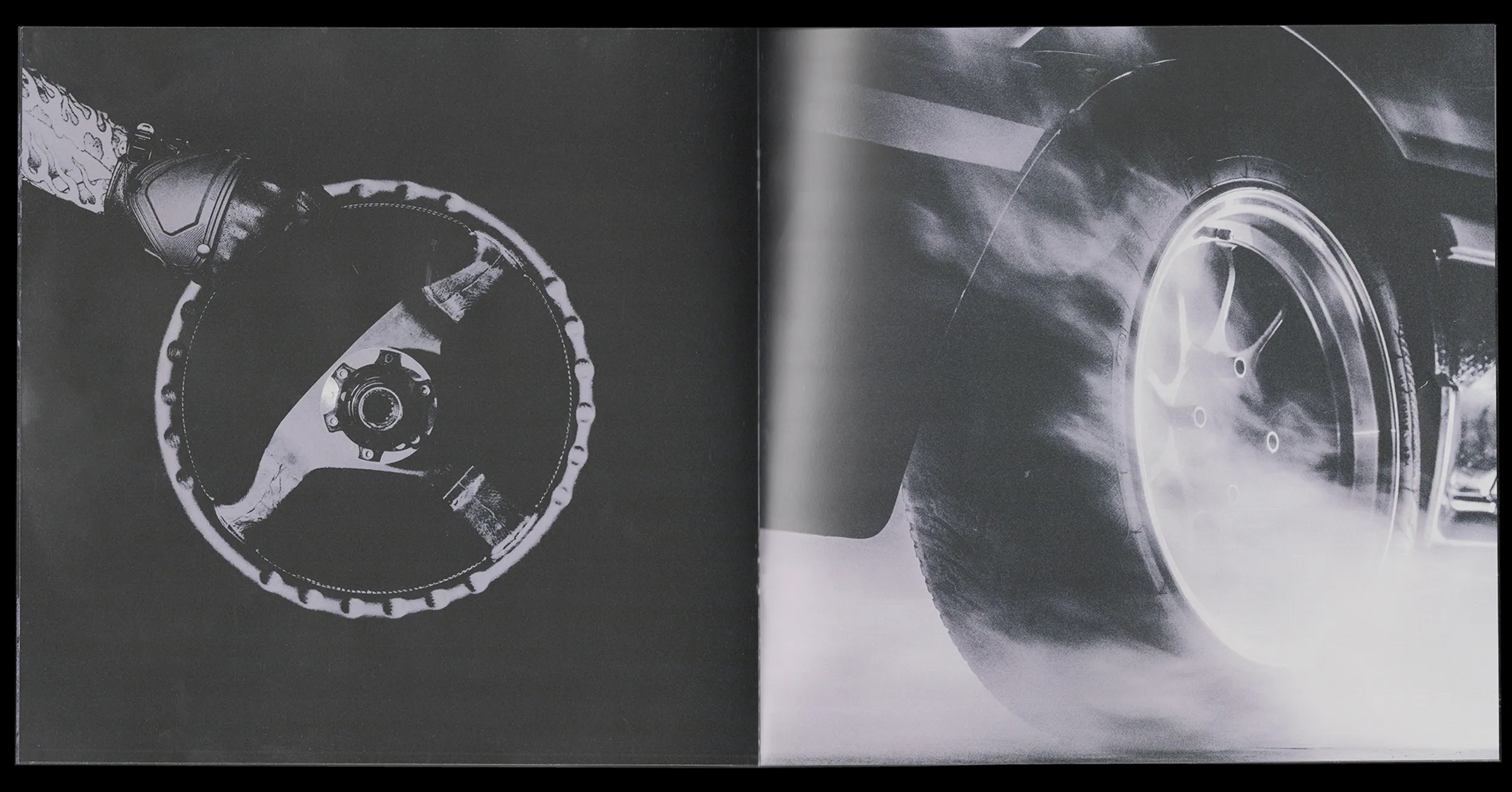 Trueno - LP booklet spread